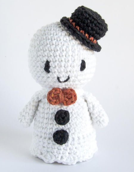 Ghost Boo - Hoooked Amigurumi DIY Kit W/Eco Barbante Yarn