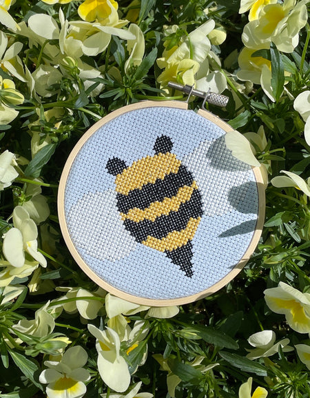 PATTERN WS Busy Bee by Mary Engelbreit Counted Cross Stitch