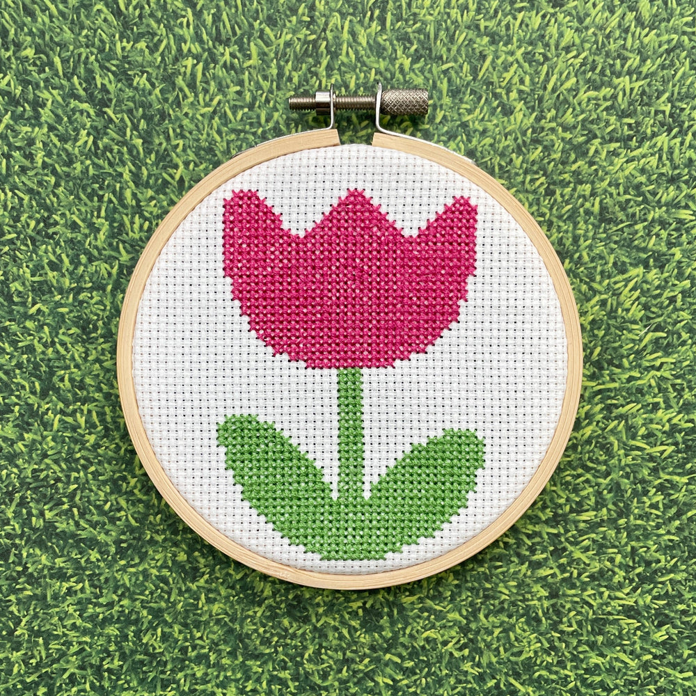 PATTERN WS Tulip by Mary Engelbreit Counted Cross Stitch
