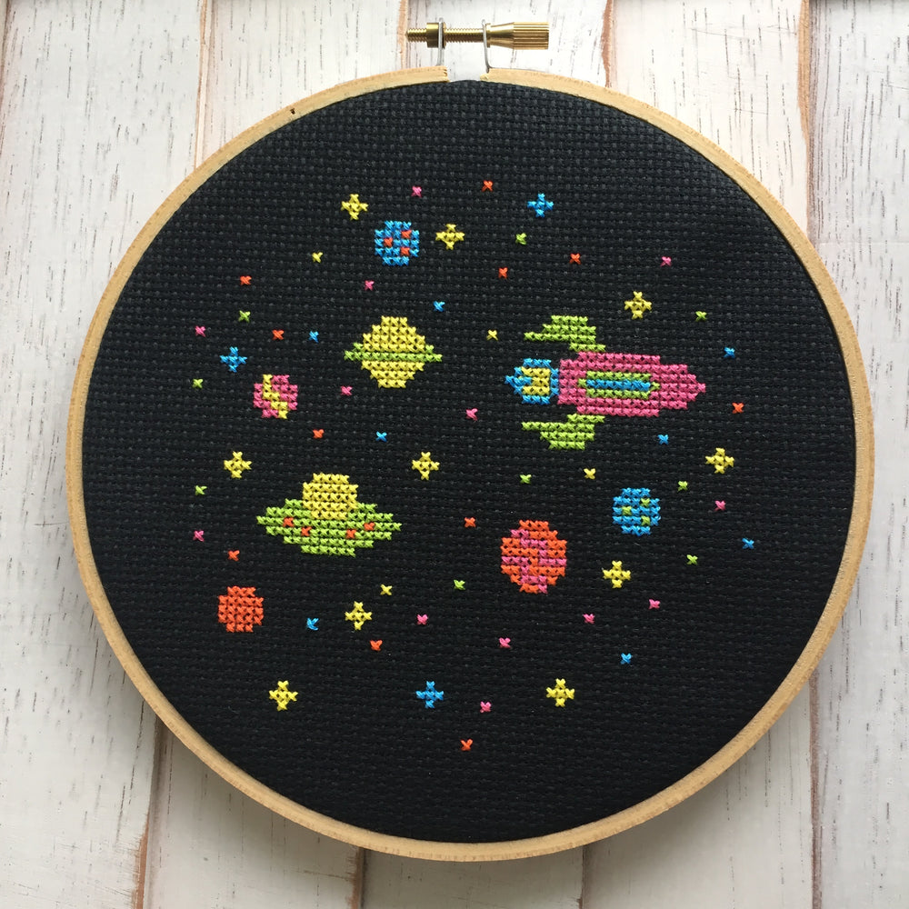 PATTERN WS Outer Space Aliens Spaceship Counted Cross Stitch