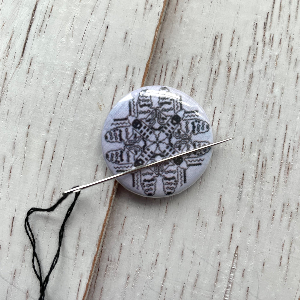 needle nanny magnet